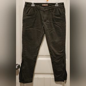 Green 5.11 womens tactical skinny jeans with zip up legs - size 12 regular